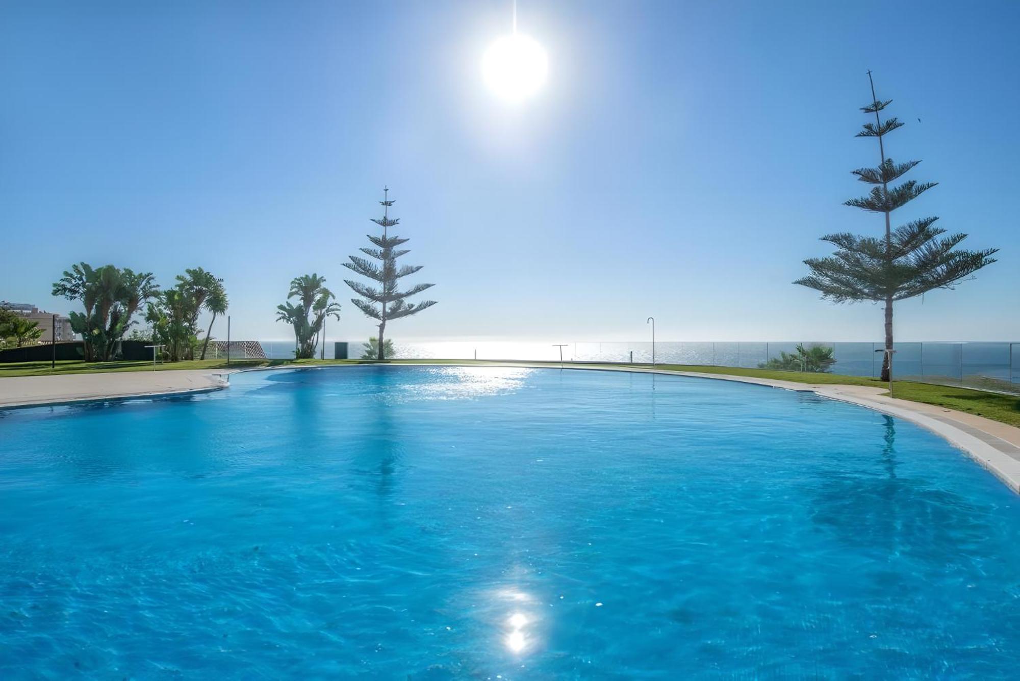 Luxury Apartment Benalmadena First Line エクステリア 写真